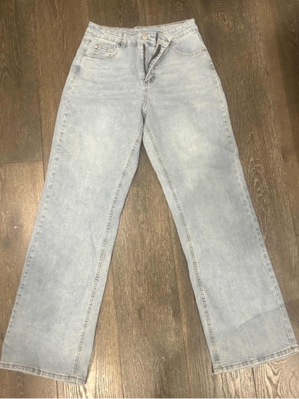 Light Wash Wide Leg Women’s Jeans